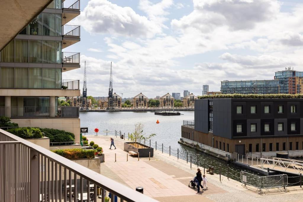 Apartment Luxury - Excel - O2- 3 Bedroom London
