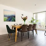 Luxury - Excel London - O2- 3 Bedroom Apartment