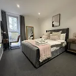 Luxury - Excel London - O2- 3 Bedroom Apartment