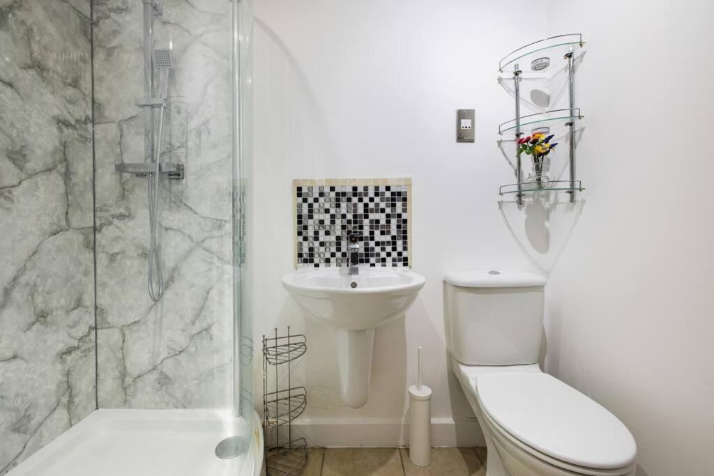 Luxury - Excel - O2- 3 Bedroom * Londra