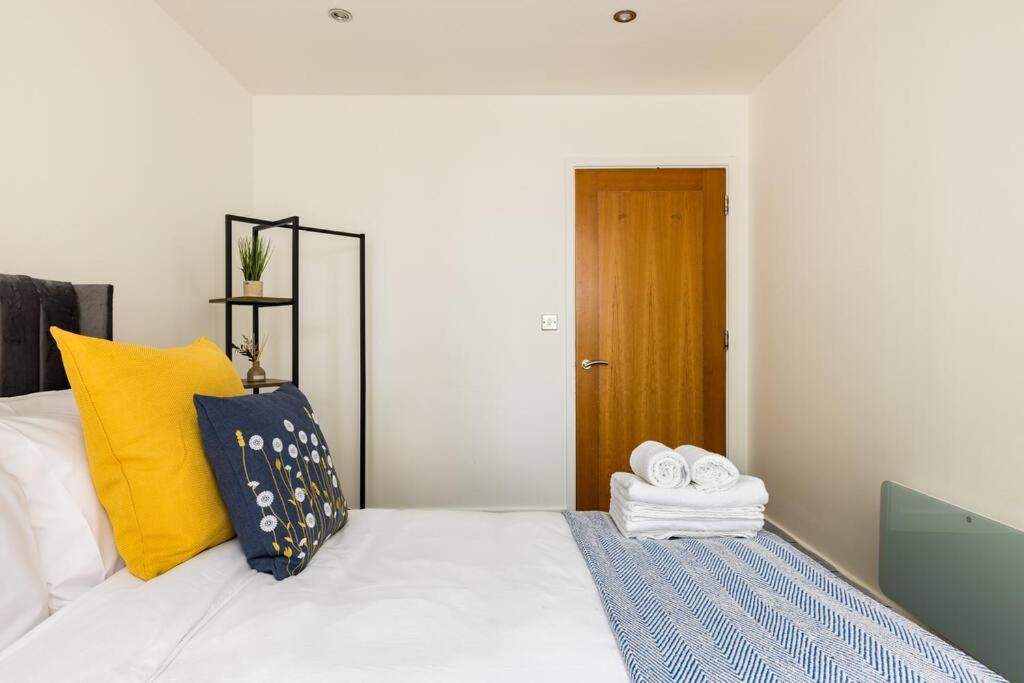 Luxury - Excel - O2- 3 Bedroom *