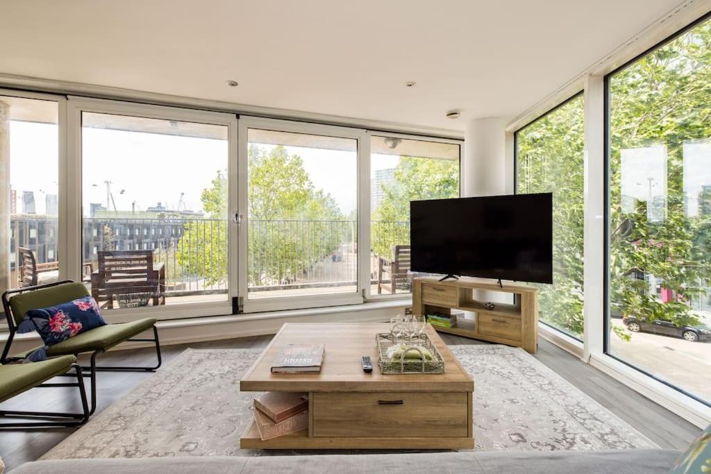 Luxury - Excel - O2- 3 Bedroom * Londra