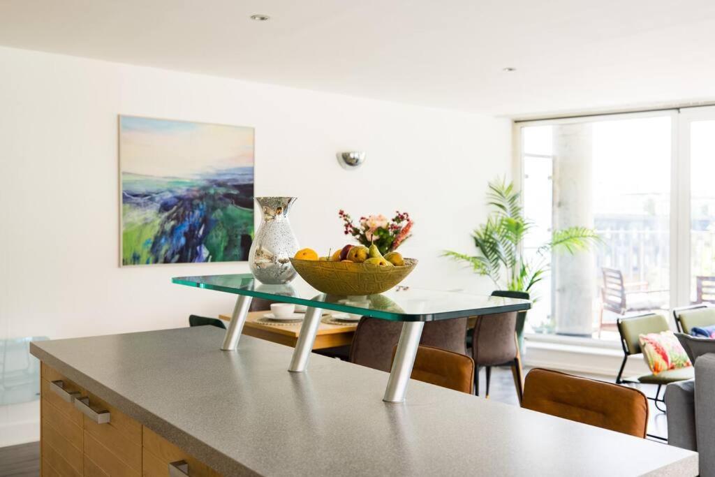 Luxury - Excel - O2- 3 Bedroom * Londra